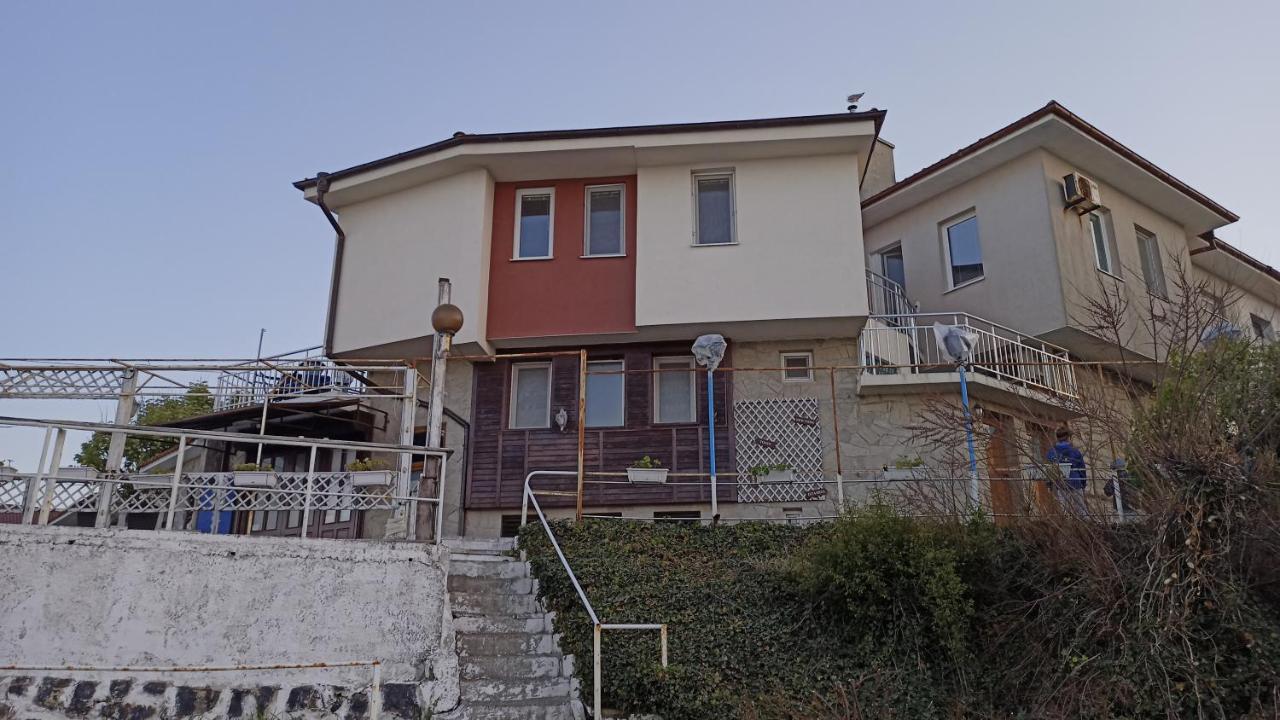 Nikolovi Home Apartments Pomorie Eksteriør billede