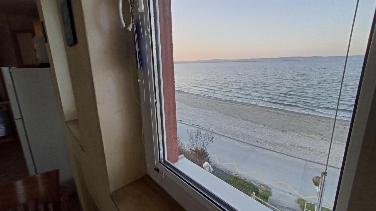 Nikolovi Home Apartments Pomorie Eksteriør billede