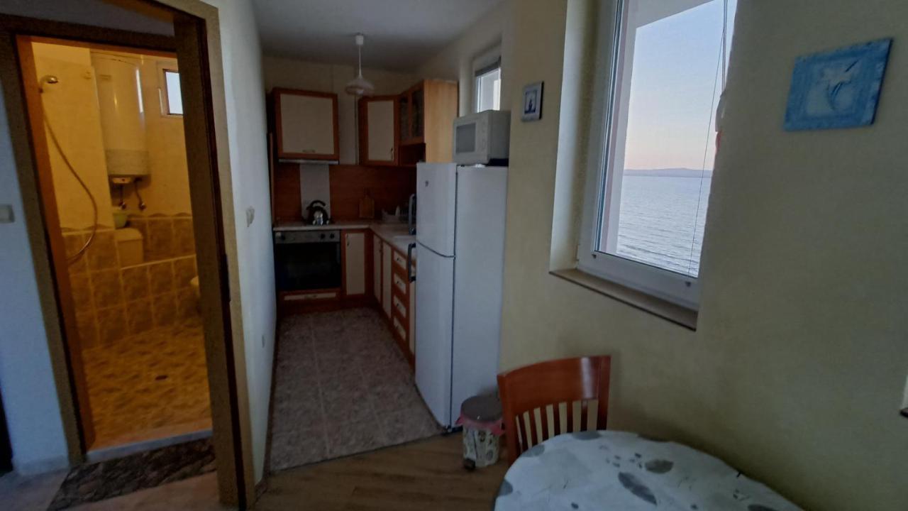 Nikolovi Home Apartments Pomorie Eksteriør billede